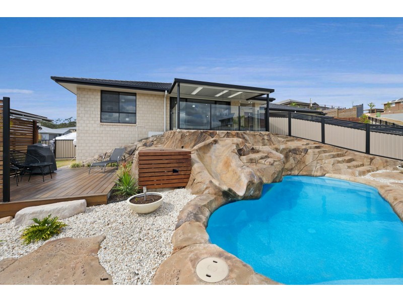 3 Middleham Fairway, Maudsland QLD 4210