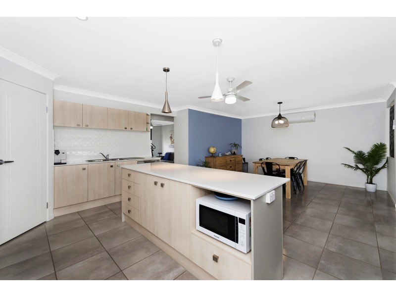 3 Middleham Fairway, Maudsland QLD 4210