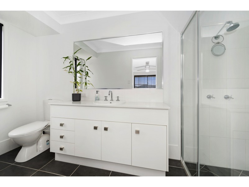 3 Middleham Fairway, Maudsland QLD 4210