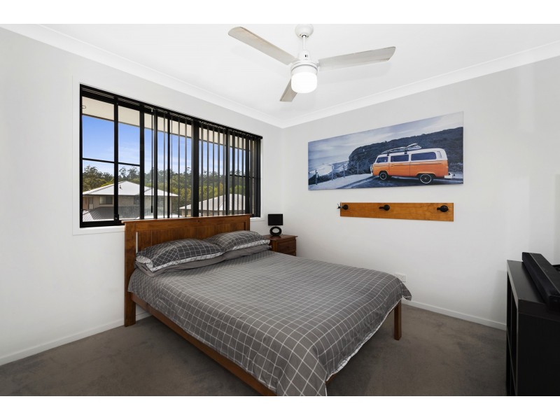 3 Middleham Fairway, Maudsland QLD 4210