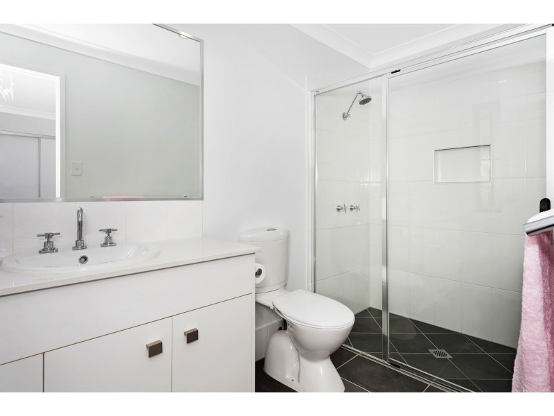 3 Middleham Fairway, Maudsland QLD 4210