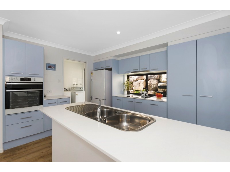 3 Middleham Fairway, Maudsland QLD 4210