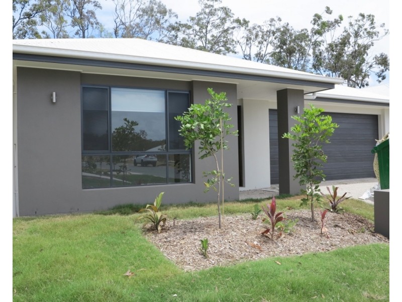 27 Moorinya Circuit, Pimpama QLD 4209
