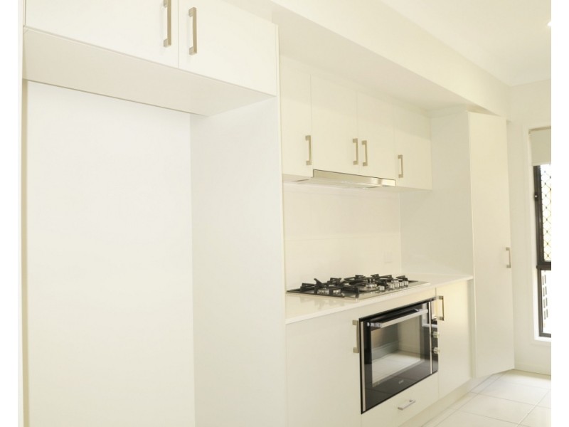 27 Moorinya Circuit, Pimpama QLD 4209