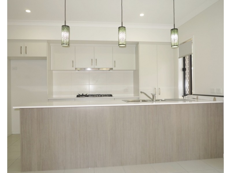 27 Moorinya Circuit, Pimpama QLD 4209