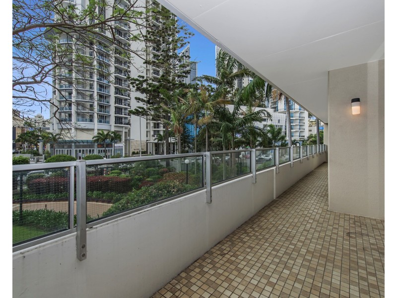 3/40 Ferny Ave, Surfers Paradise QLD 4217