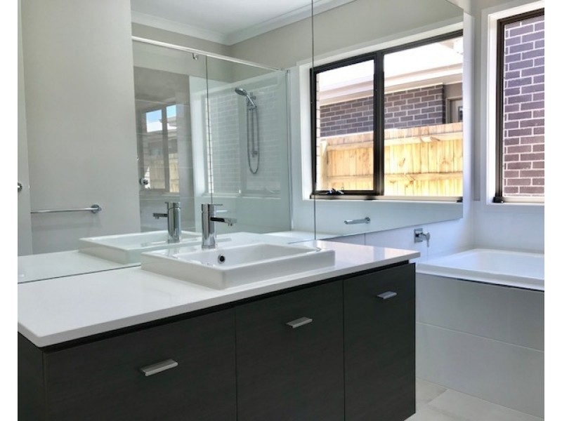 Yarrabilba QLD 4207