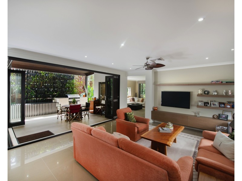 4 Conestoga Way, Upper Coomera QLD 4209