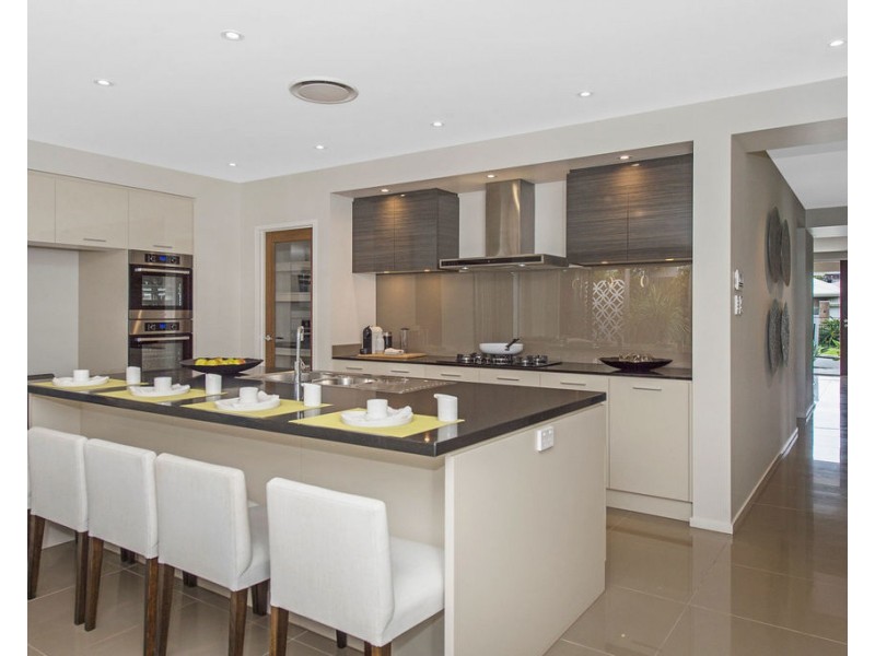 6 Elvire St, Ormeau Hills QLD 4208
