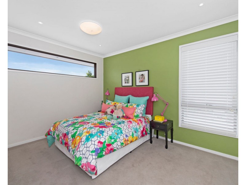 6 Elvire St, Ormeau Hills QLD 4208
