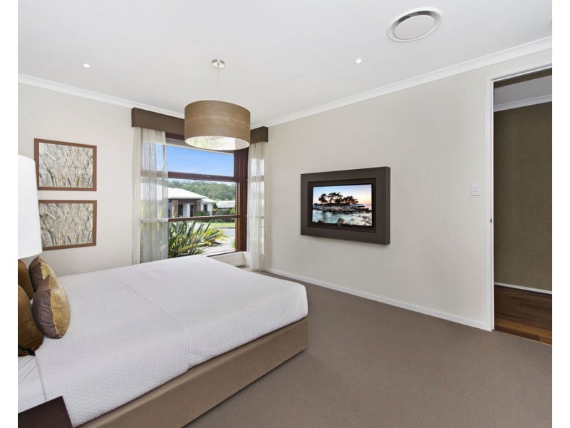 8 Elvire St, Ormeau Hills QLD 4208