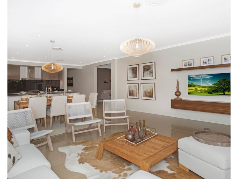12 Elvire St, Ormeau Hills QLD 4208
