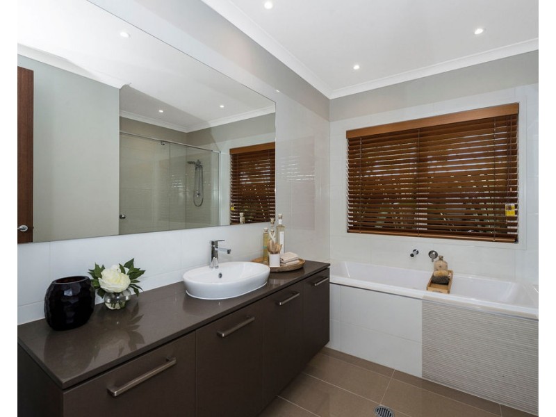 12 Elvire St, Ormeau Hills QLD 4208