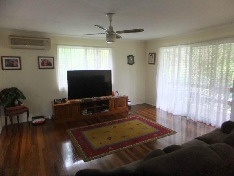 39 Mimosa Street, Woodford QLD 4514