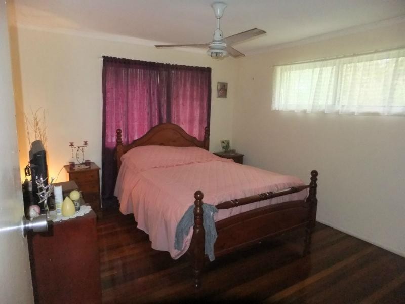 39 Mimosa Street, Woodford QLD 4514
