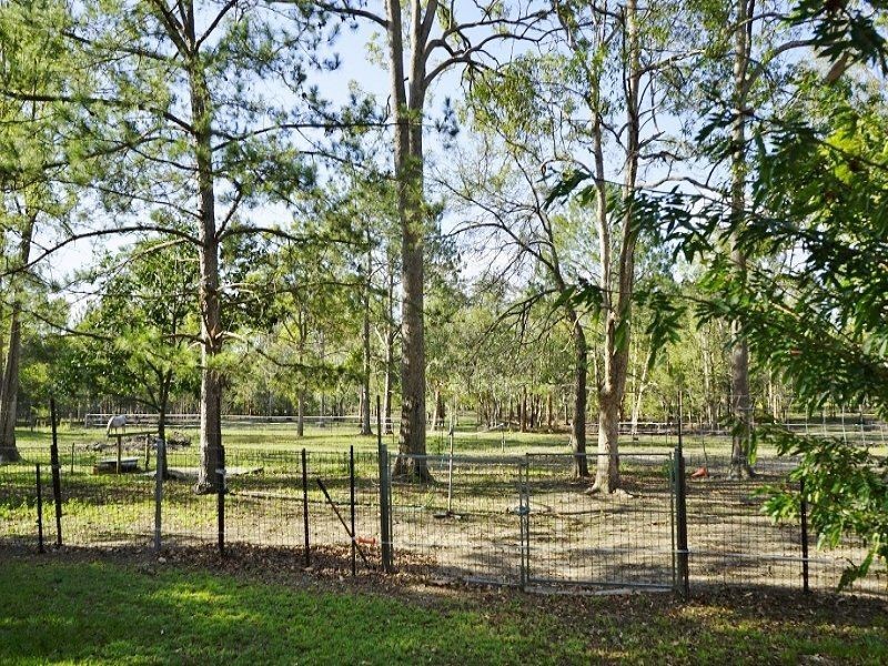 39 Mimosa Street, Woodford QLD 4514