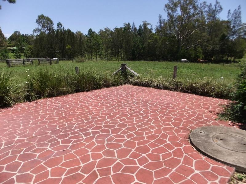 136 IRONBARK Drive, Woodford QLD 4514