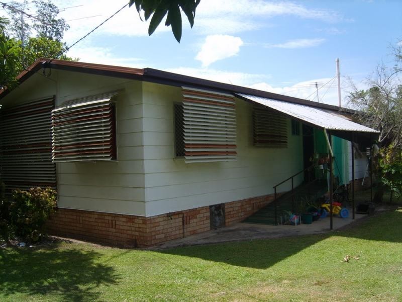 27 Hendy Street, Woodford QLD 4514
