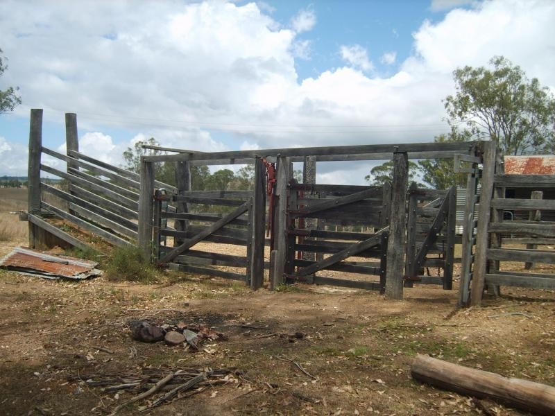 00 DIN DIN Road, Yarraman QLD 4614