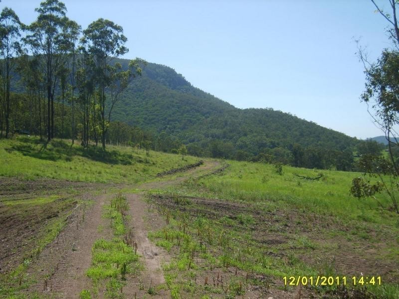 10 KATEBRIDGE Drive, Neurum QLD 4514