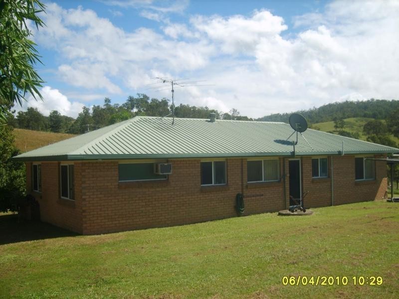 212 Grays Road, Kilcoy QLD 4515