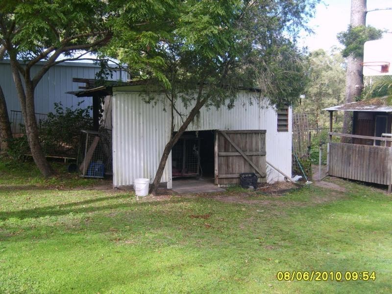 8 DRAPER Lane, Woodford QLD 4514