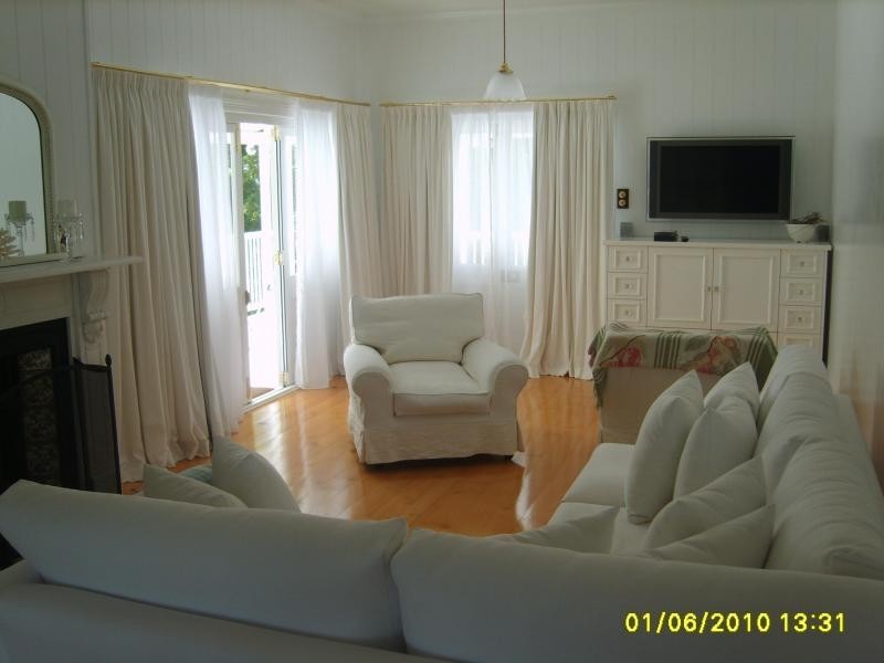 196 ROBINSON Road, Mount Mee QLD 4521