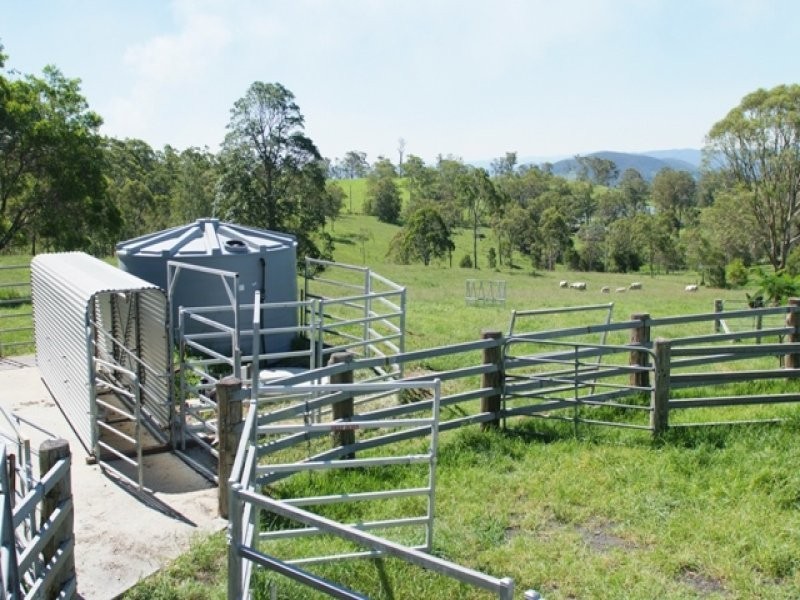 196 ROBINSON Road, Mount Mee QLD 4521