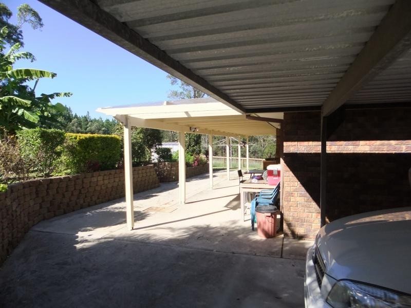 2 LANGER Street, Woodford QLD 4514