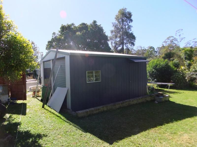 35 LESLIE Street, Woodford QLD 4514