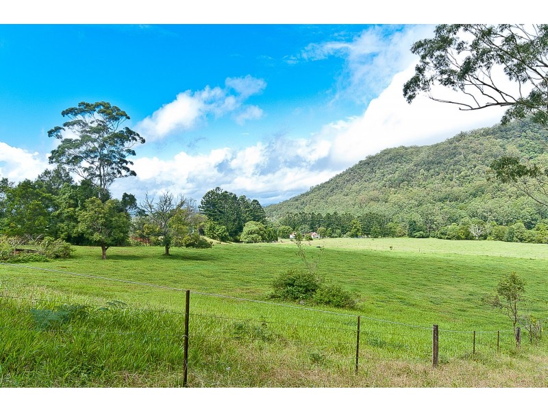 532 Nonmus Road, Stanmore QLD 4514