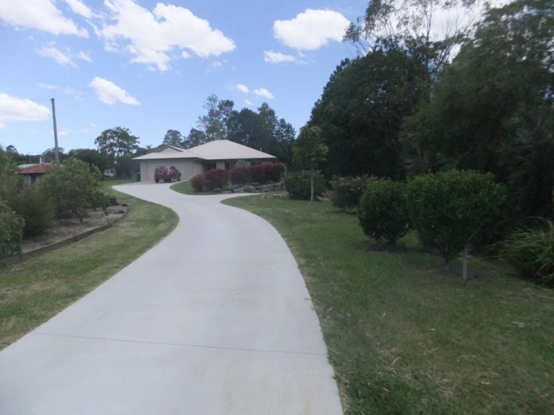 8 Leichhardt Street, Woodford QLD 4514