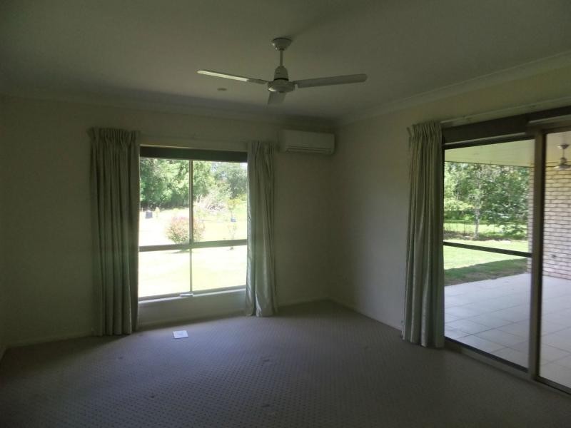 8 Leichhardt Street, Woodford QLD 4514