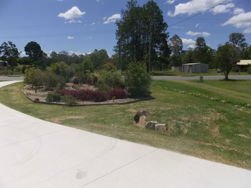 8 Leichhardt Street, Woodford QLD 4514