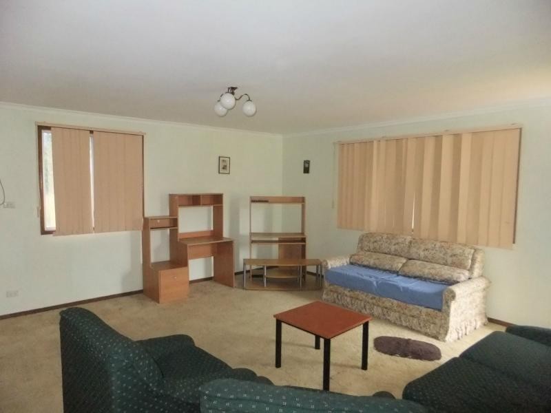 11 Ethel Street, Kilcoy QLD 4515