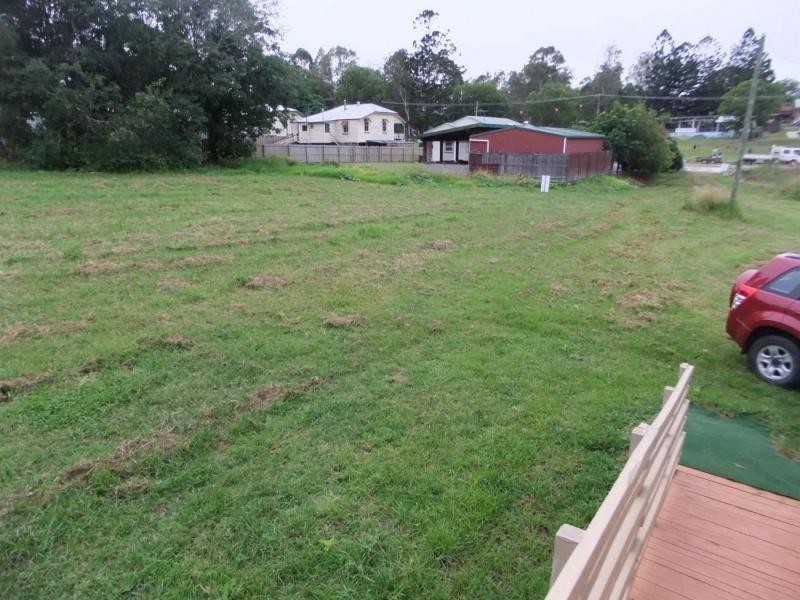 11 Ethel Street, Kilcoy QLD 4515