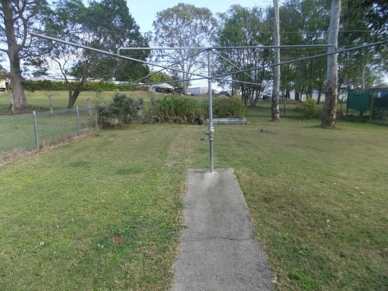 7 Old Cove Road, Woodford QLD 4514