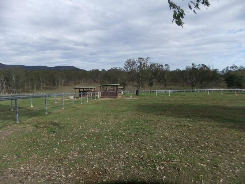 936 Neurum Road, Neurum QLD 4514