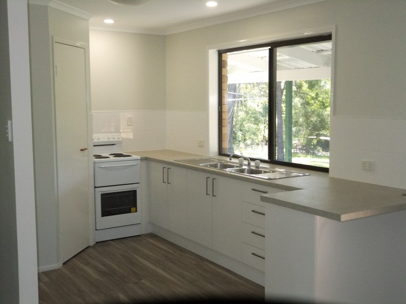 21 Kauri Ct, Woodford QLD 4514