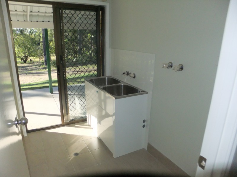 21 Kauri Ct, Woodford QLD 4514