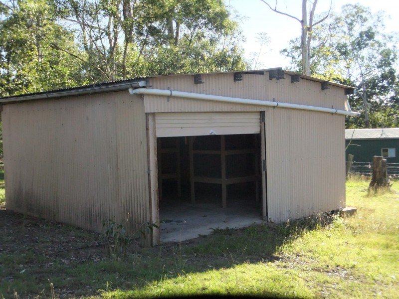 21 Kauri Ct, Woodford QLD 4514