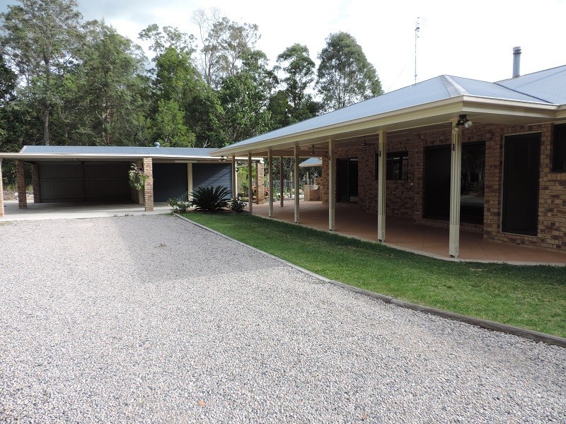 245 Kropp Rd, Woodford QLD 4514