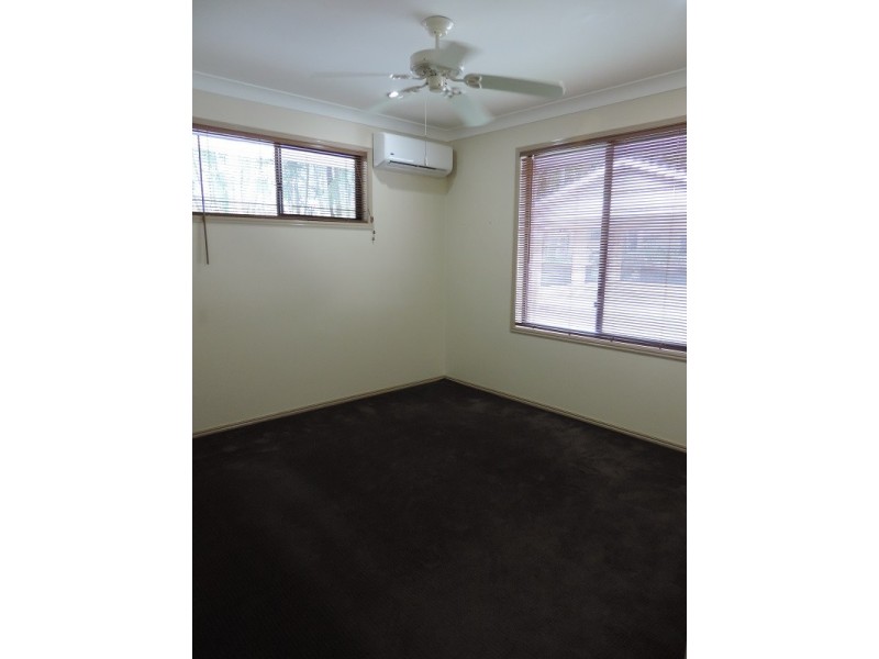 245 Kropp Rd, Woodford QLD 4514