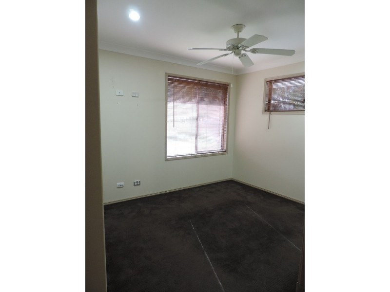 245 Kropp Rd, Woodford QLD 4514