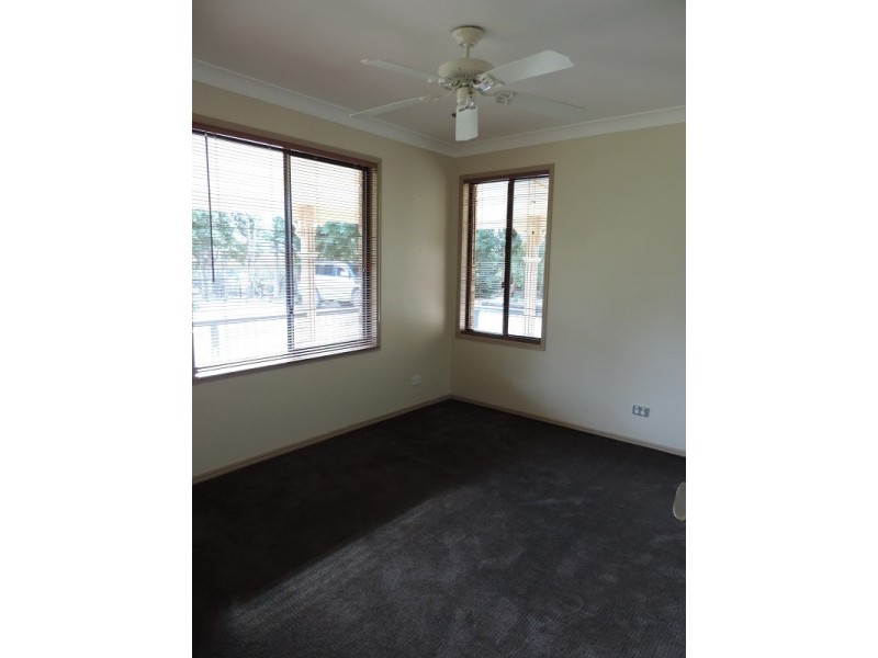 245 Kropp Rd, Woodford QLD 4514