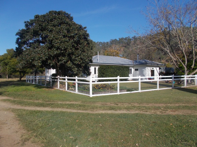 506 Louisavale Rd, Monsildale QLD 4515
