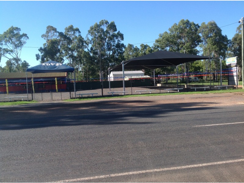 52 King St, Nanango QLD 4615
