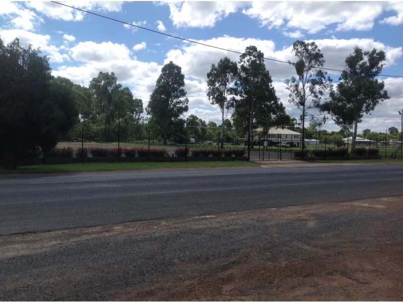 11 King St, Nanango QLD 4615