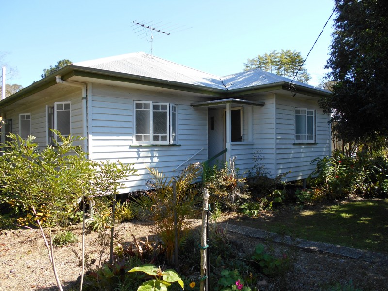 170 Archer St, Woodford QLD 4514