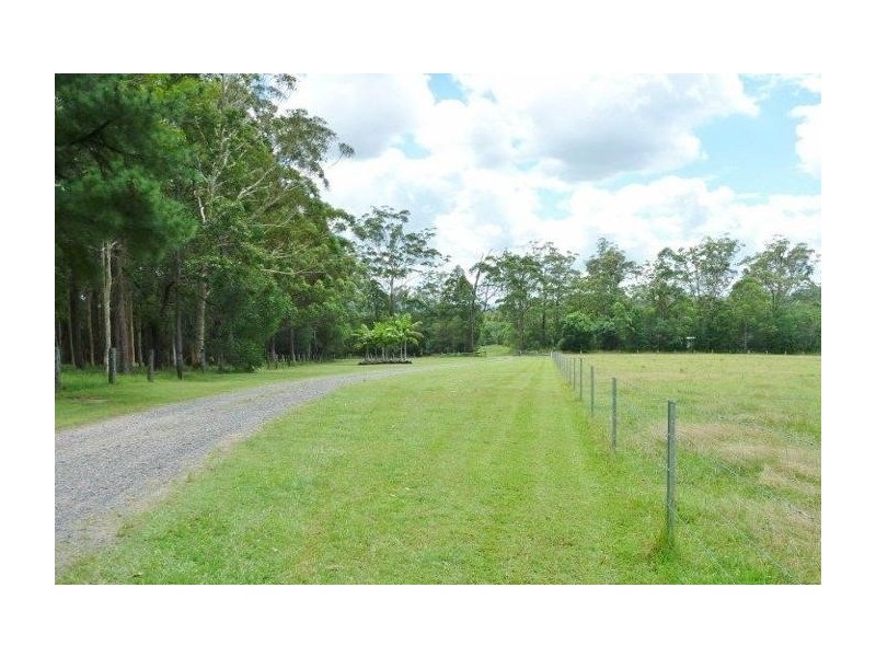 146 Windsor St, Woodford QLD 4514